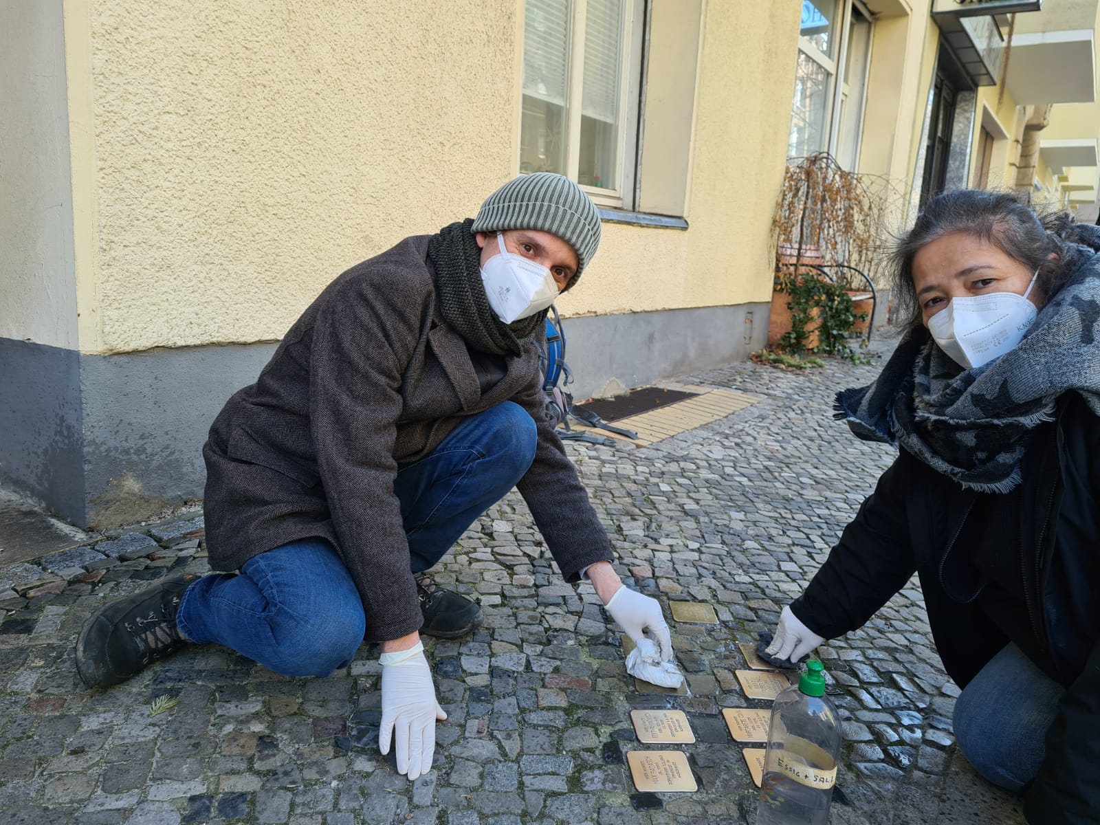 Stolpersteine putzen in Moabit